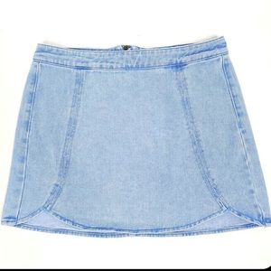 KENDALL & KYLIE ZIP UP DENIM MINI SKIRT